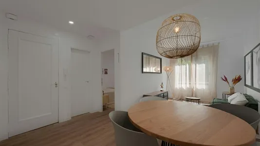 Rooms in Barcelona Eixample - photo 8