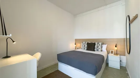 Rooms in Barcelona Eixample - photo 1