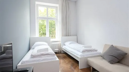 Rooms in Kraków Podgórze - photo 1