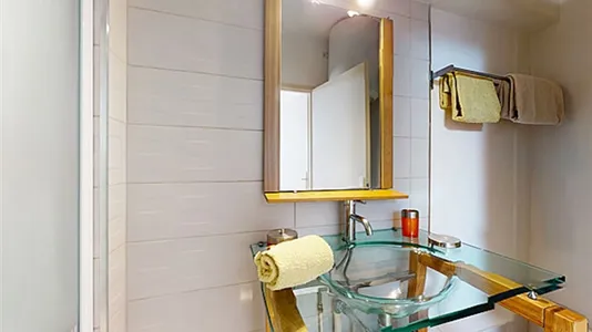 Apartments in Lyon - photo 5