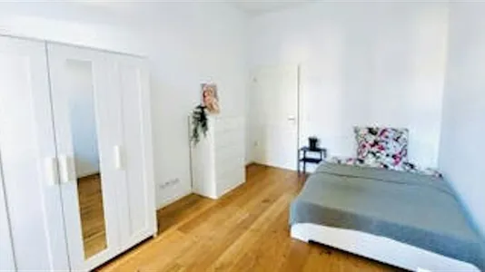 Rooms in Berlin Lichtenberg - photo 9