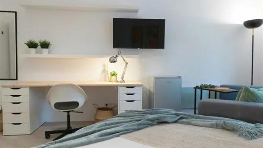 Rooms in Madrid Chamberí - photo 4