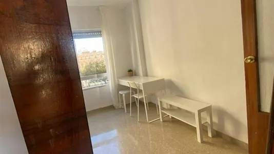 Rooms in Castellón de la Plana/Castelló de la Plana - photo 8