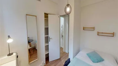 Room for rent in Paris 17ème arrondissement, Paris