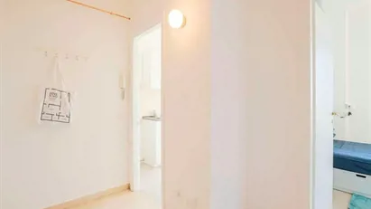Room for rent in Milano Zona 5 - Vigentino, Chiaravalle, Gratosoglio, Milan