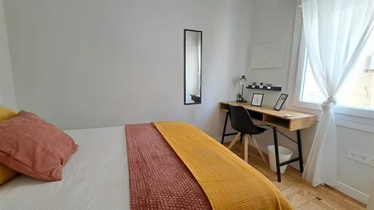 Rooms in Madrid Chamberí - photo 1