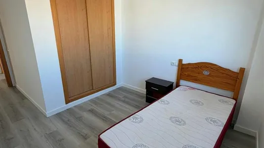 Rooms in Castellón de la Plana/Castelló de la Plana - photo 1