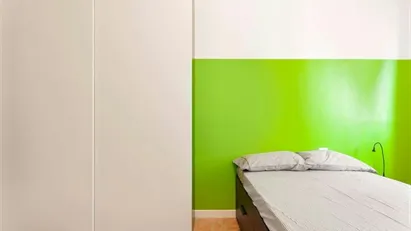 Room for rent in Milano Zona 6 - Barona, Lorenteggio, Milan