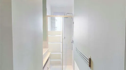 Rooms in Paris 17ème arrondissement - photo 10