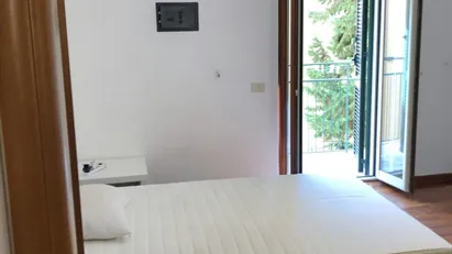 Room for rent in Roma Municipio VIII – Appia Antica, Rome
