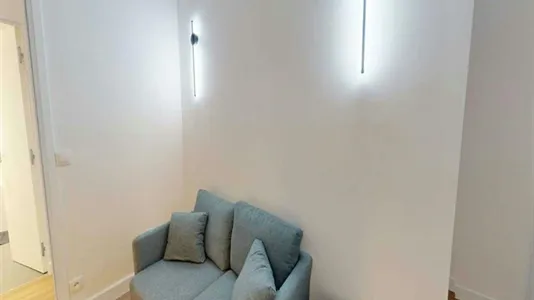 Rooms in Paris 8ème arrondissement - photo 5