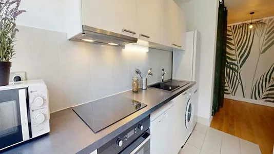 Rooms in Paris 15ème arrondissement - photo 9