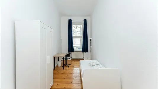 Rooms in Berlin Charlottenburg-Wilmersdorf - photo 4