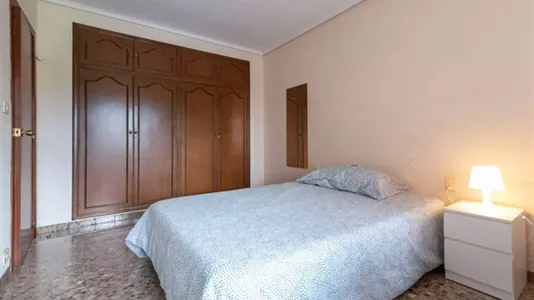Rooms in Castellón de la Plana/Castelló de la Plana - photo 2