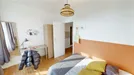 Room for rent, Paris 15ème arrondissement, Paris, &lt;span class=&quot;blurred street&quot; onclick=&quot;ProcessAdRequest(10963792)&quot;&gt;&lt;span class=&quot;hint&quot;&gt;See streetname&lt;/span&gt;[xxxxxxxxxxxxx]&lt;/span&gt;