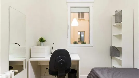 Rooms in Madrid Chamberí - photo 3
