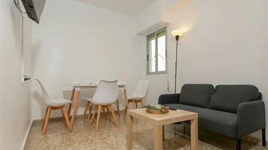 Rooms in Valencia Extramurs - photo 4