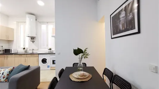 Rooms in Madrid Centro - photo 8