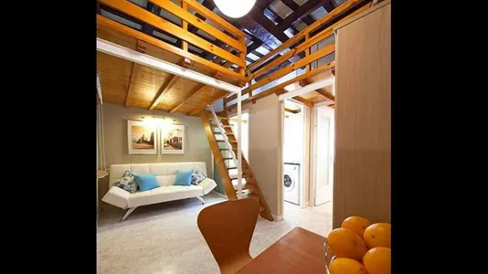 Apartments in Barcelona Ciutat Vella - photo 7