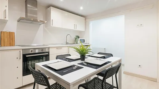 Rooms in Barcelona Ciutat Vella - photo 6