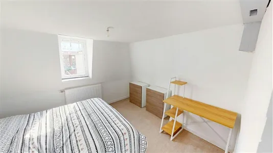 Houses in Lille - photo 2