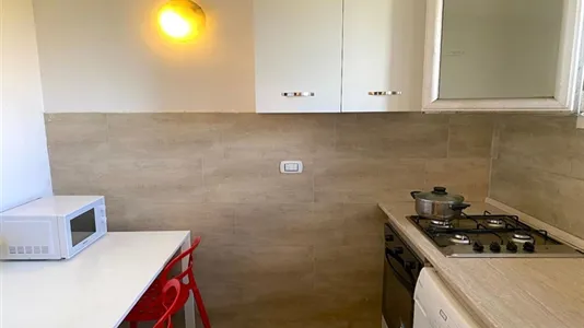 Rooms in Roma Municipio VI – Roma Delle Torri - photo 8