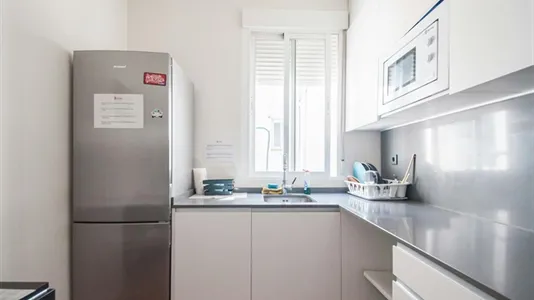 Rooms in Madrid Chamberí - photo 9