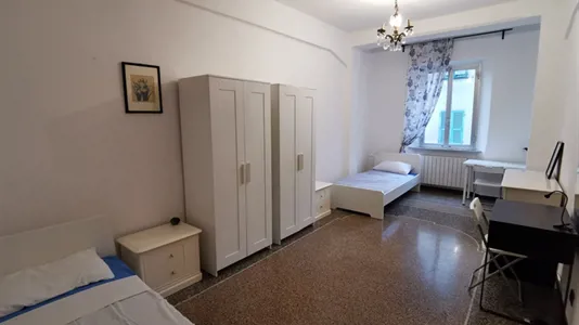 Rooms in Genoa - photo 3