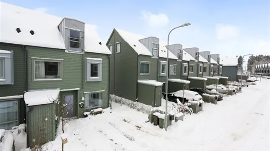 Houses in Upplands Väsby - photo 3