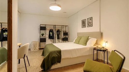 Rooms in Alicante/Alacant - photo 1