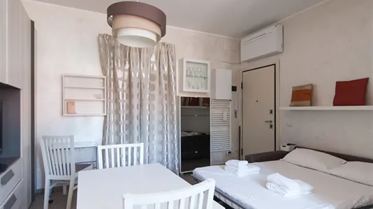 Apartments in Milano Zona 5 - Vigentino, Chiaravalle, Gratosoglio - photo 4