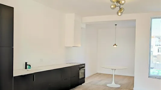 Apartments in Brussels Sint-Gillis - photo 3