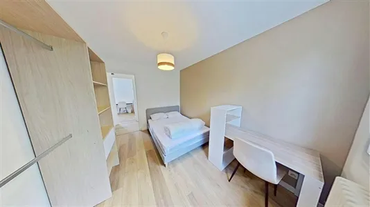 Rooms in Poitiers - photo 2
