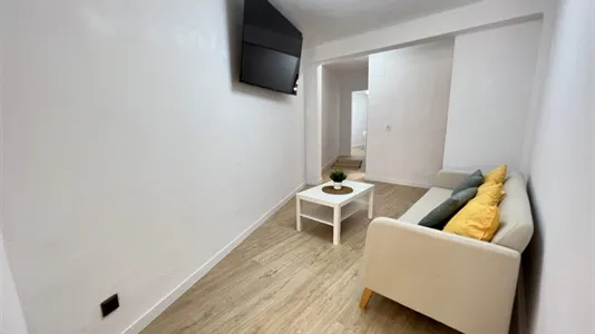 Rooms in el Camí de Vera - photo 8