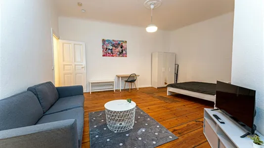 Apartments in Berlin Friedrichshain-Kreuzberg - photo 3