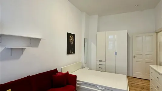 Apartments in Berlin Pankow - photo 1