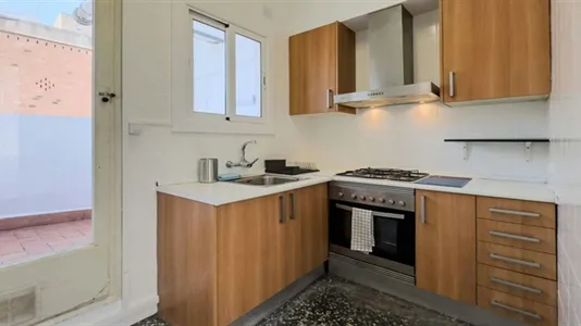 Rooms in Barcelona Eixample - photo 8