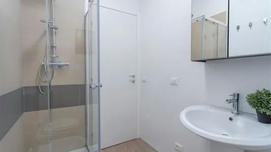 Rooms in Udine - photo 6