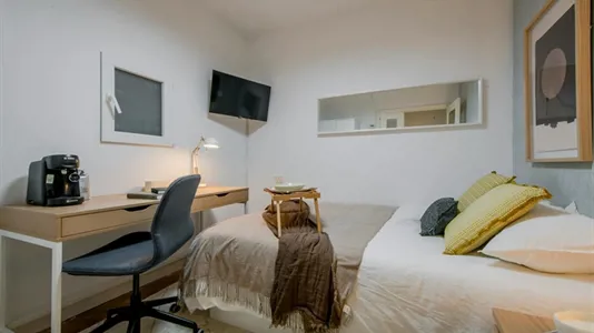 Rooms in Pozuelo de Alarcón - photo 2