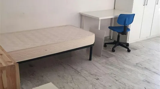 Rooms in Roma Municipio II – Parioli/Nomentano - photo 7