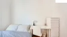 Room for rent, Lisbon (region), &lt;span class=&quot;blurred street&quot; onclick=&quot;ProcessAdRequest(7743355)&quot;&gt;&lt;span class=&quot;hint&quot;&gt;See streetname&lt;/span&gt;[xxxxxxxxxxxxx]&lt;/span&gt;