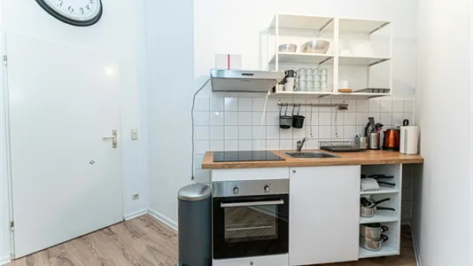 Rooms in Berlin Mitte - photo 9