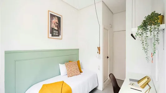 Rooms in Madrid Centro - photo 10