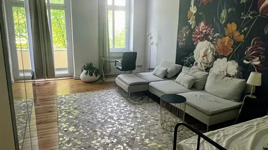 Rooms in Berlin Charlottenburg-Wilmersdorf - photo 1