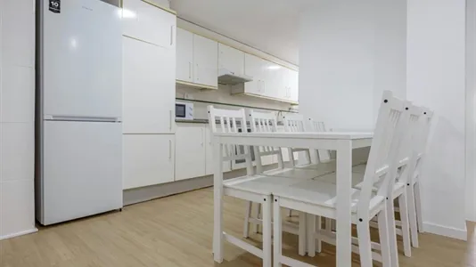 Rooms in el Camí de Vera - photo 9