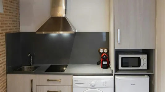 Apartments in Valencia Ciutat Vella - photo 3