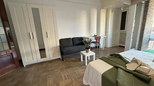 Rooms in Madrid Retiro - photo 5