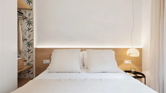 Apartments in Barcelona Ciutat Vella - photo 9