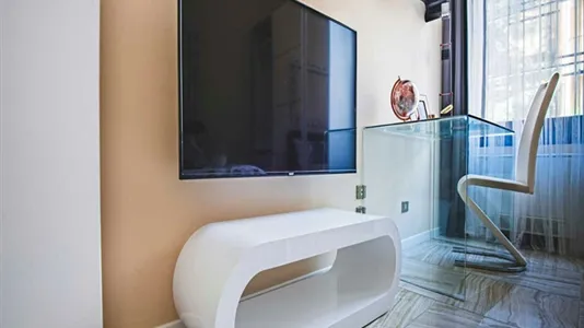 Rooms in Milano Zona 2 - Stazione Centrale, Gorla, Turro, Greco, Crescenzago - photo 8