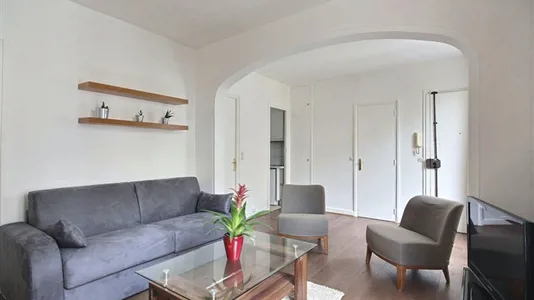 Apartments in Nanterre - photo 2